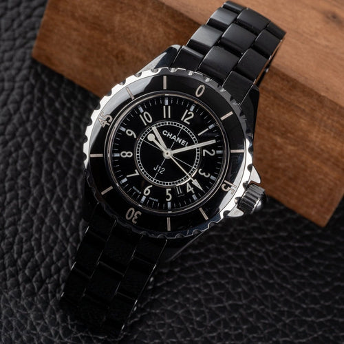 Montre Chanel J12 - Montre H0682 en céramique noire 58 Facettes TOT-01990