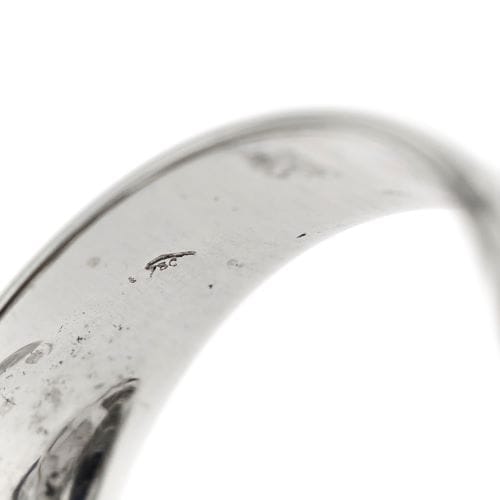 Bague 55 Bague jonc ondulée en or blanc 18 ct et diamants 58 Facettes 19851