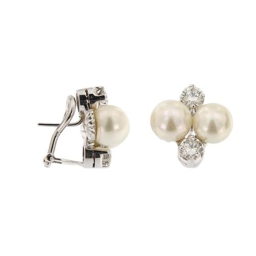 Boucles d'oreilles Boucles d’oreilles - Puces en or blanc 18 ct, perles et diamants 58 Facettes 32450
