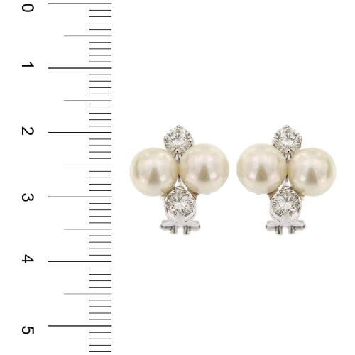 Boucles d'oreilles Boucles d’oreilles - Puces en or blanc 18 ct, perles et diamants 58 Facettes 32450