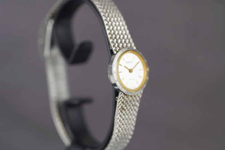 Montre Rado Quartz - Montre femme vintage en acier 58 Facettes TOT-10786