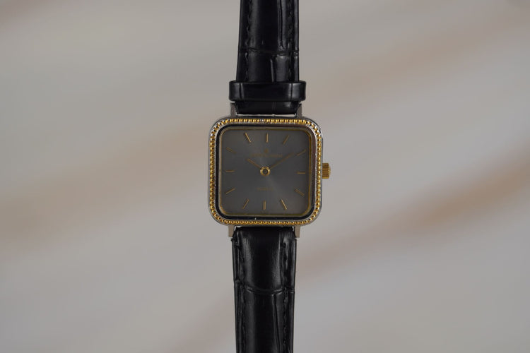 Universal Genève Quartz - Montre femme en acier 58 Facettes TOT-10715