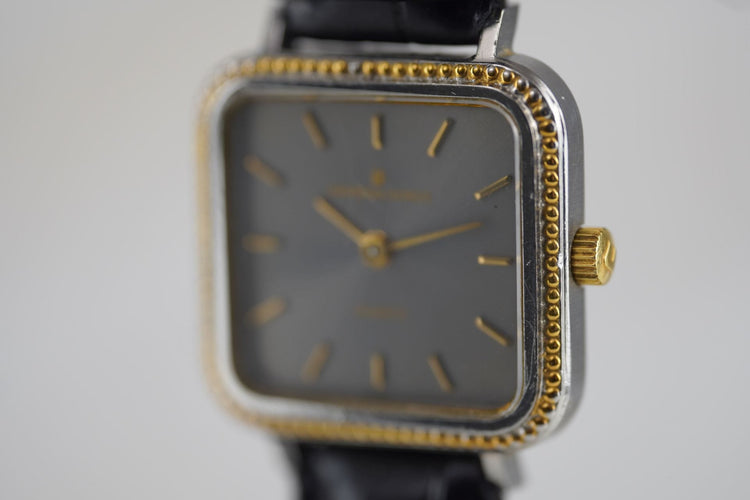Universal Genève Quartz - Montre femme en acier 58 Facettes TOT-10715
