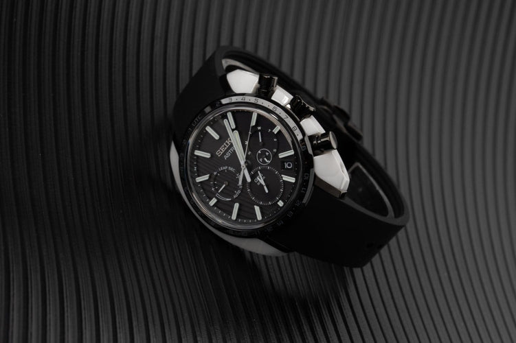 Montre Seiko Revolution Line Honda E - Montre solaire SBXC075 58 Facettes TOT-10123