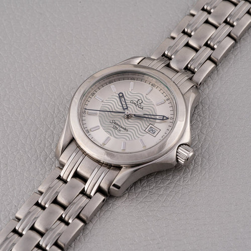 Montre Omega Seamaster - Montre 120 m en acier 58 Facettes TOT-11235