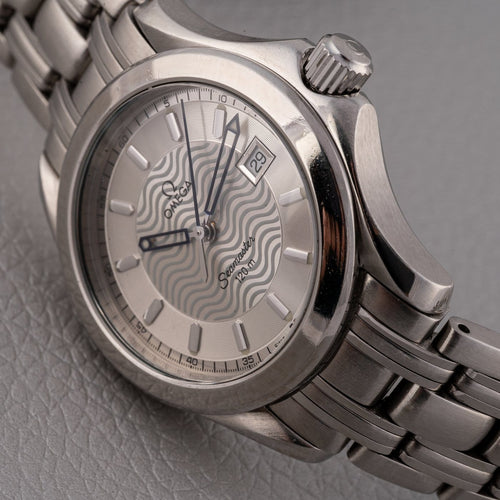 Montre Omega Seamaster - Montre 120 m en acier 58 Facettes TOT-11235