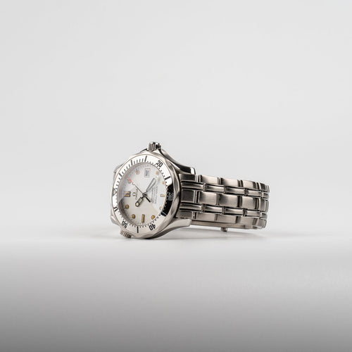 Omega Seamaster 300M - Montre quartz en acier 58 Facettes TOT-02137
