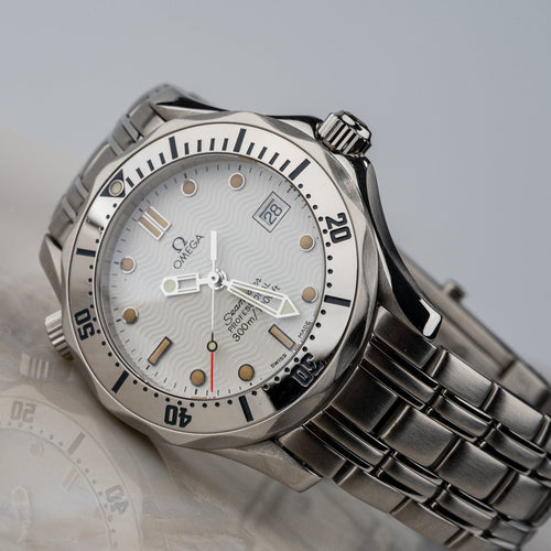 Omega Seamaster 300M - Montre quartz en acier 58 Facettes TOT-02137