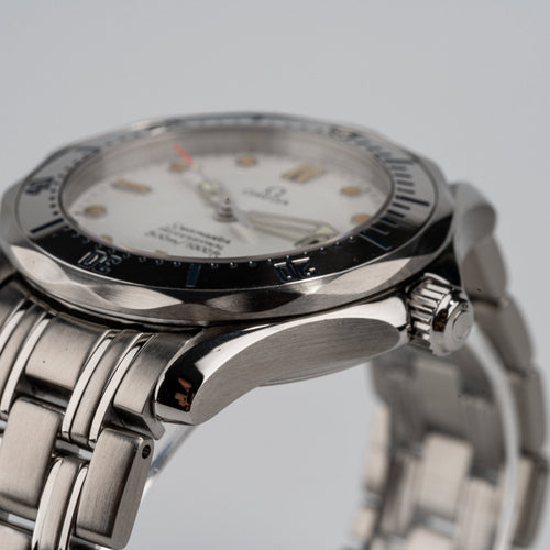 Omega Seamaster 300M - Montre quartz en acier 58 Facettes TOT-02137