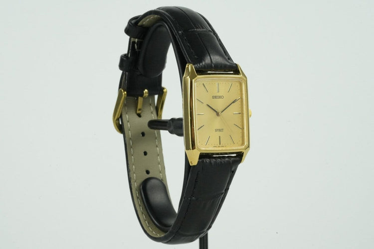 Montre Seiko Spirit Tank - Montre en acier 58 Facettes TOT-01788