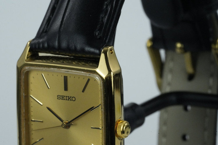 Seiko Spirit Tank - Montre unisexe en acier 58 Facettes TOT-01788