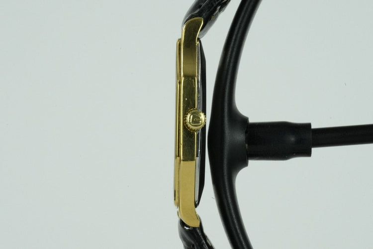 Montre Universal Genève - Montre Quartz 542 254 plaquée or 58 Facettes TOT-01851