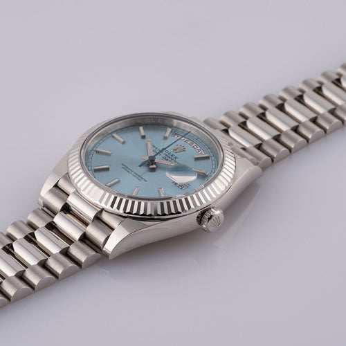 Rolex Day-Date 40 - Montre 228236 en platine 58 Facettes TOT-10000