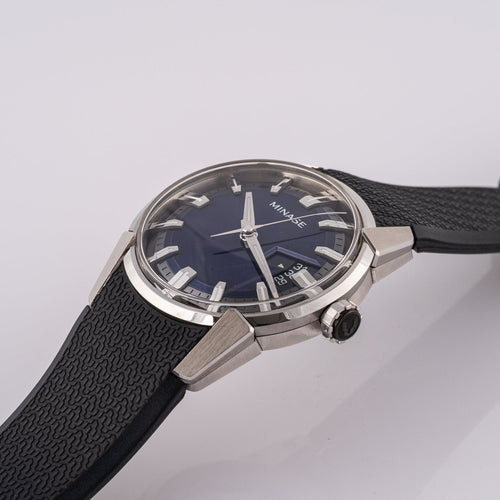 Minase Divido - Montre en acier 58 Facettes TOT-02341