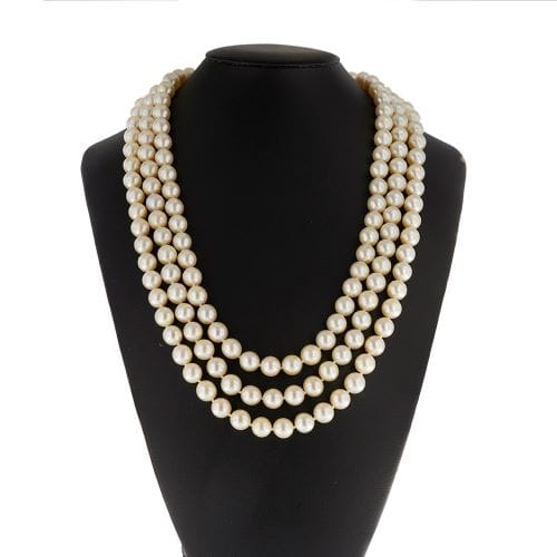 Collier Collier - Perles Akoya trois rangs en or blanc 18 ct, diamants, saphirs et rubis 58 Facettes 31430