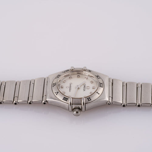 Montre Omega Constellation - Montre femme en acier 58 Facettes TOT-02409