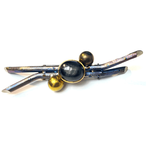 Martin Spreng - Broche en or jaune et saphir noir étoilé 58 Facettes 259109