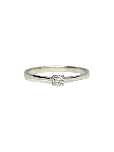 56 Bague solitaire en or blanc 18K et diamant 58 Facettes 2207