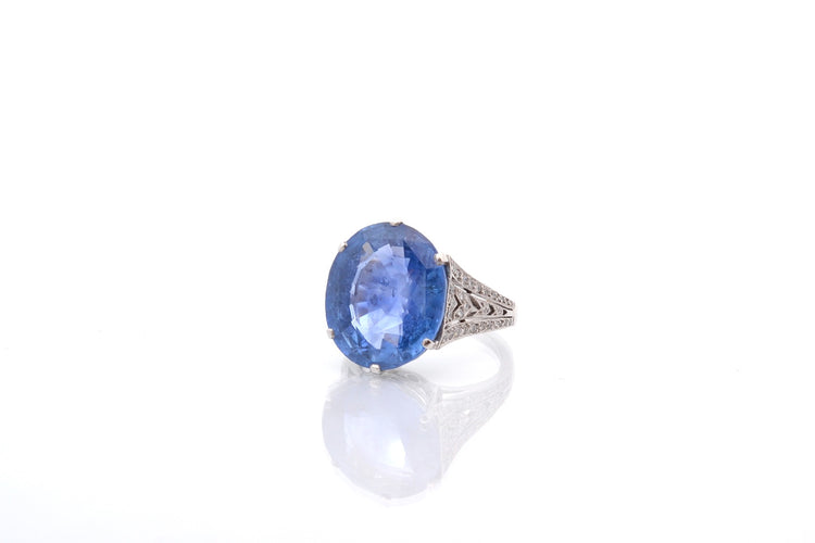 Bague 54 Bague en platine avec saphir de Ceylan 18,49 ct et diamants 58 Facettes 23318 / 23216