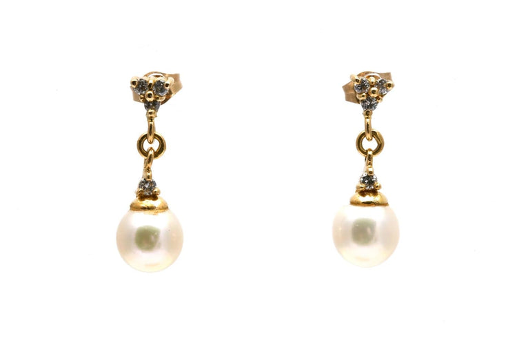 Boucles d'oreilles Boucles d'oreilles contemporaines en or jaune, perles et diamants 58 Facettes 23946
