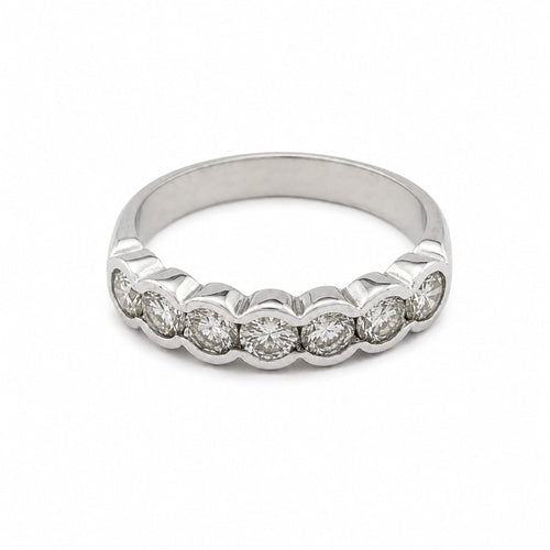 https://18carats.fr/wp-content/uploads/2026/05/36924-36931-Bague-en-or-blanc-et-diamant.jpg