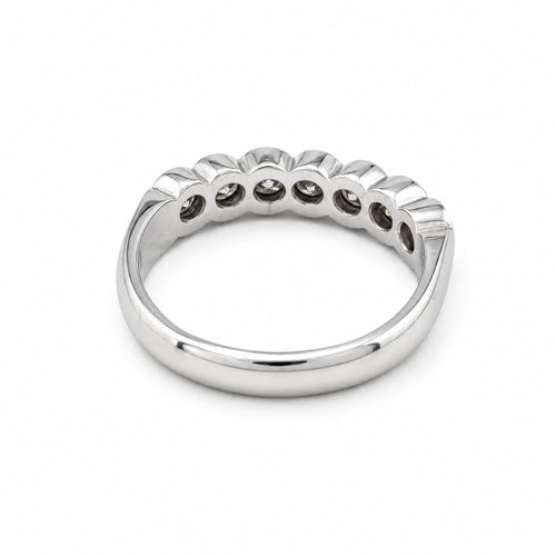 https://18carats.fr/wp-content/uploads/2026/05/36924-36933-Bague-en-or-blanc-et-diamant.jpg