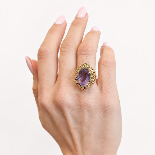 51 Bague en or jaune et améthyste 58 Facettes 35999