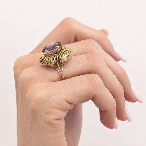 51 Bague en or jaune et améthyste 58 Facettes 35999