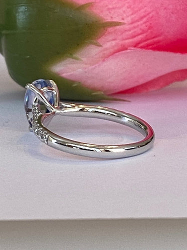 54 ALGT - Bague cocktail en or blanc, saphir de Ceylan et diamants 58 Facettes ring