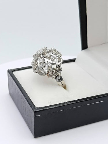 Bague 52 Bague bombée vintage en or 18K, platine et diamants 58 Facettes AX/713/00/B