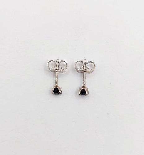 Boucles d'oreilles vintage en or blanc et saphirs 58 Facettes A07555