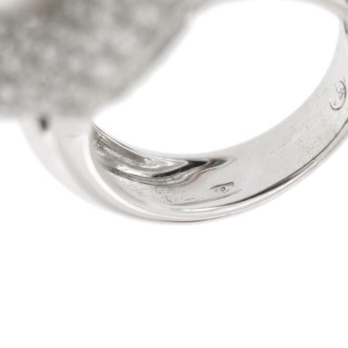 Bague 57 Bague fleur en or blanc 18 ct avec perle et diamants 58 Facettes 10510