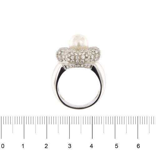 Bague 57 Bague fleur en or blanc 18 ct avec perle et diamants 58 Facettes 10510
