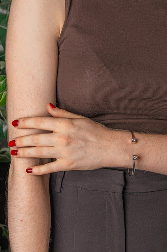 Bracelet jonc en or blanc et diamants 58 Facettes 5718530CN