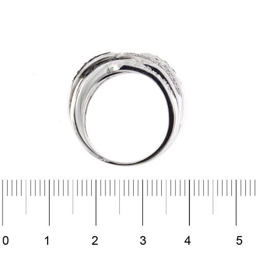 Bague Bague bandeau croisée en or blanc 18 ct avec diamants et saphirs 58 Facettes 24509