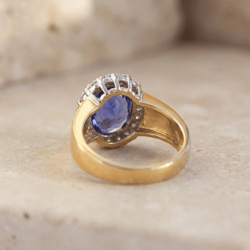 60 Bague vintage en or jaune 585 avec tanzanite et diamants 58 Facettes HJ062643
