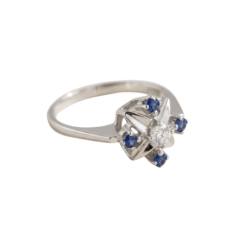 51 Bague vintage en or blanc avec saphirs et diamant 58 Facettes HJ062649