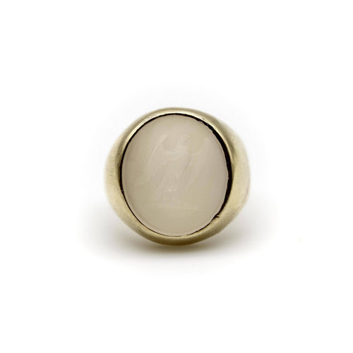 Bague 58 Bague chevalière en or 14K avec intaille aigle en calcédoine blanche 58 Facettes 11210