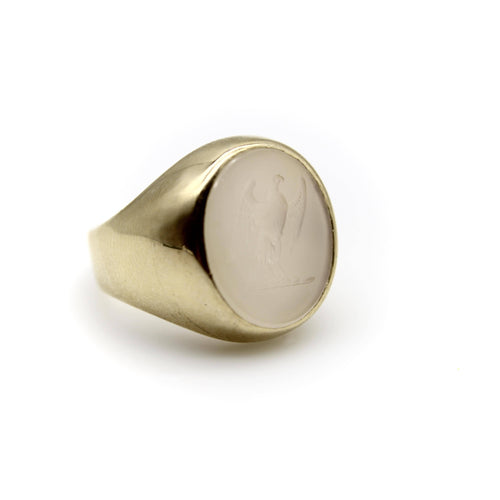 Bague 58 Bague chevalière en or 14K avec intaille aigle en calcédoine blanche 58 Facettes 11210