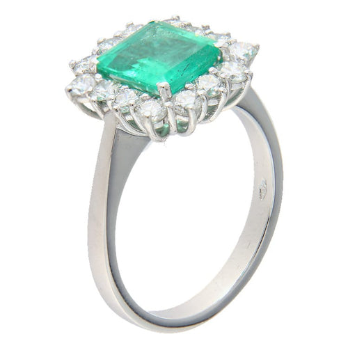 https://www.gioielleriaguidetti.it/wp-content/uploads/2026/08/G4016_b_anello-smeraldo-contorno-brillanti_mofidicata.jpg
