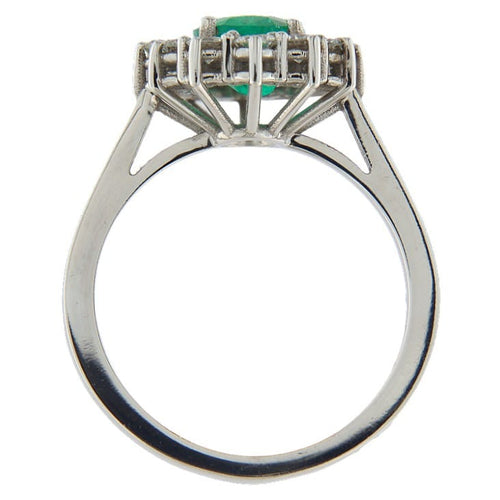 https://www.gioielleriaguidetti.it/wp-content/uploads/2026/08/G4015_c_anello-smeraldo-contorno-brillanti_mofidicata.jpg