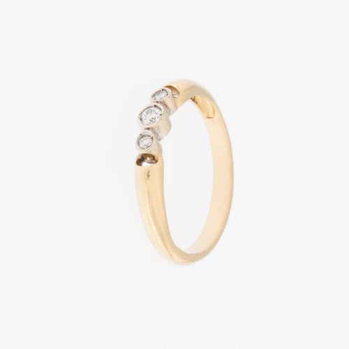53 Bague trilogie vintage en or 18 carats avec diamants 58 Facettes A1530