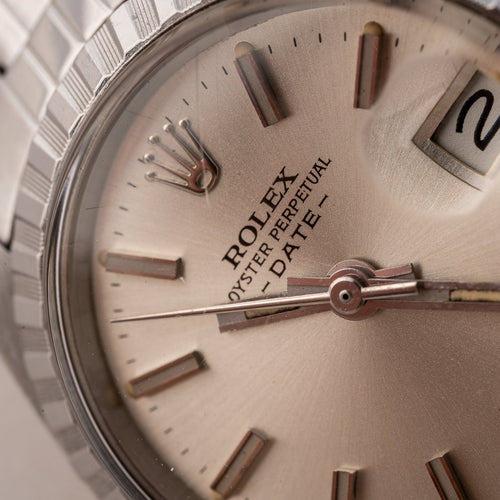 Rolex Oyster Perpetual Date - Montre en acier 58 Facettes TOT-11817