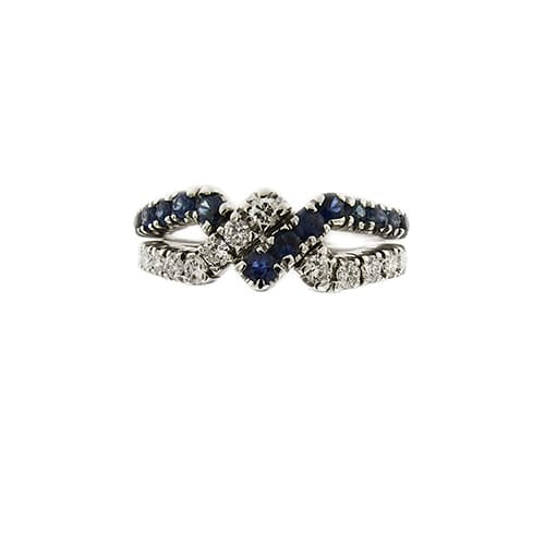 56 Bague en or blanc avec saphirs et diamants 58 Facettes 27602
