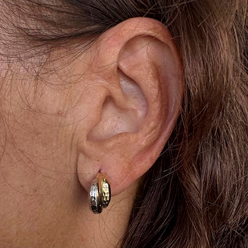 Boucles d'oreilles demi-créoles en or jaune et blanc 58 Facettes 37642