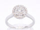 53 Bague halo en or blanc sertie de diamants 58 Facettes 1008