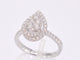 53 Bague halo en or blanc avec diamant poire 58 Facettes 1010