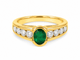 50 Bague en or jaune, émeraude ovale et diamants 58 Facettes F4834