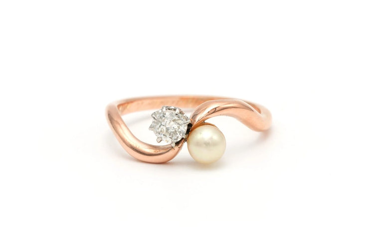 56 Art Nouveau - Bague en or rose, perle et diamant 58 Facettes 21427
