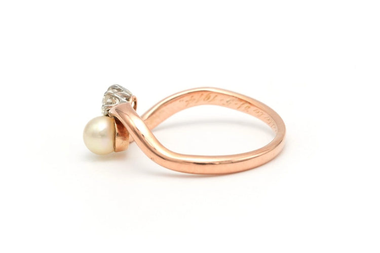 56 Art Nouveau - Bague en or rose, perle et diamant 58 Facettes 21427